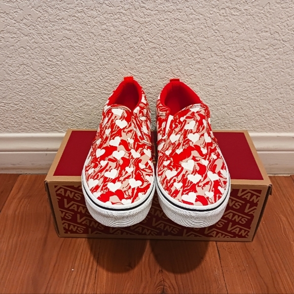 Vans - Picture 2 of 4